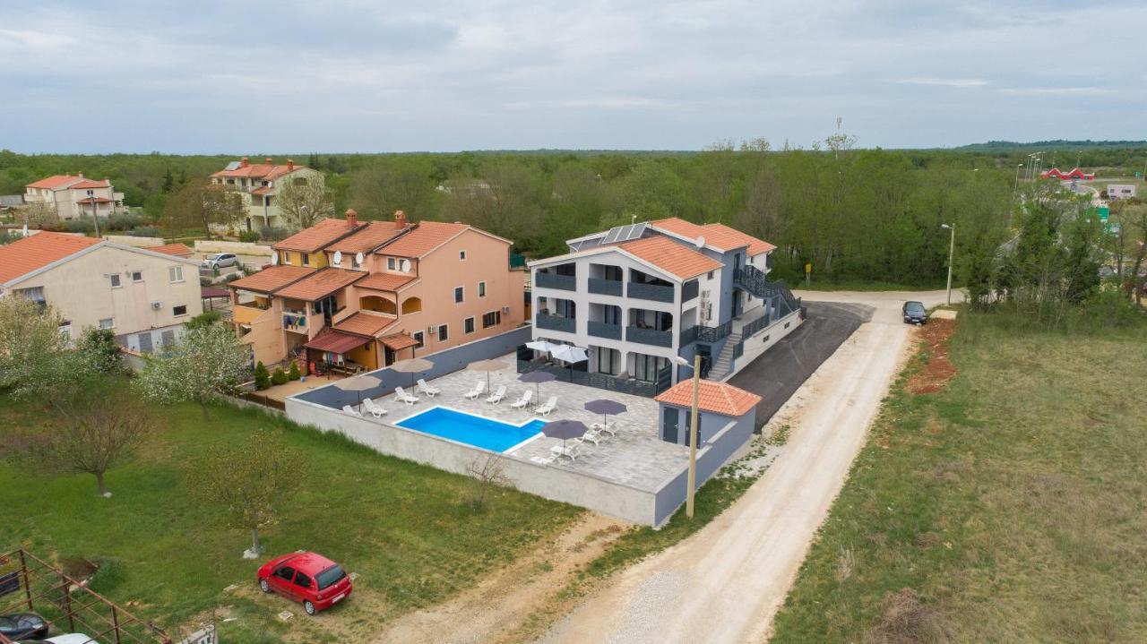 Apartmani Natalija1 Porec Bagian luar foto