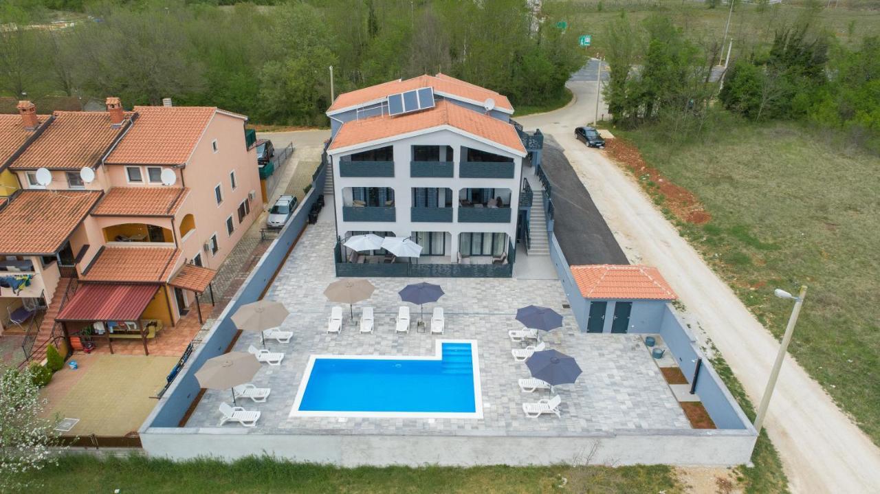 Apartmani Natalija1 Porec Bagian luar foto